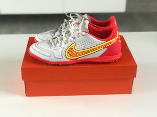BOTAS FÚTBOL LEGEND 9 CLUB TURF. Talla 42
