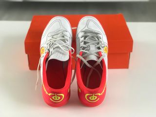 BOTAS FÚTBOL LEGEND 9 CLUB TURF. Talla 42