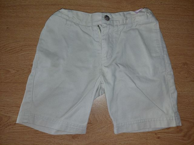 PANTALON GOCCO CORTO 4 AÑOS