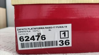 Peeptoes fucsia talla 36. Regalo bolso a juego