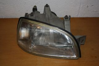 Faro Delantero Derecho. Renault Clio I (1996-1998)