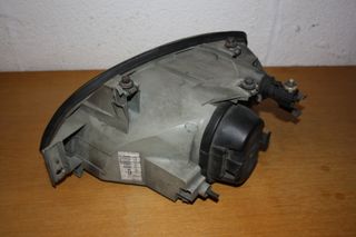 Faro Delantero Derecho. Renault Clio I (1996-1998)