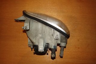 Faro Delantero Derecho. Renault Clio I (1996-1998)