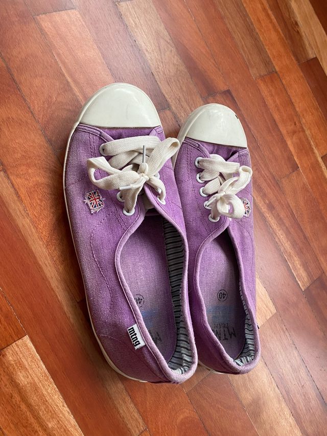 Zapatilla Mustang moradas Talla 39