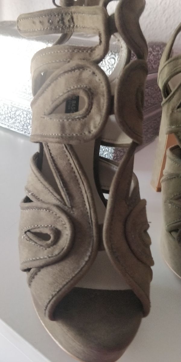 Sandalias tacón Zara