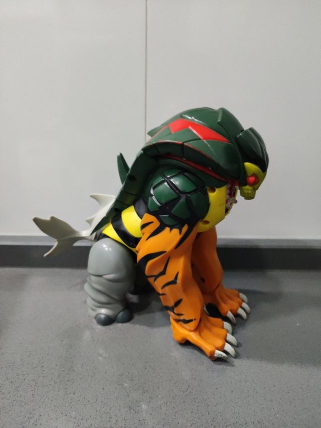 FIGURA "ACTION MAN" TIGRE+COBRA+TIBURÓN+RINOCERONT