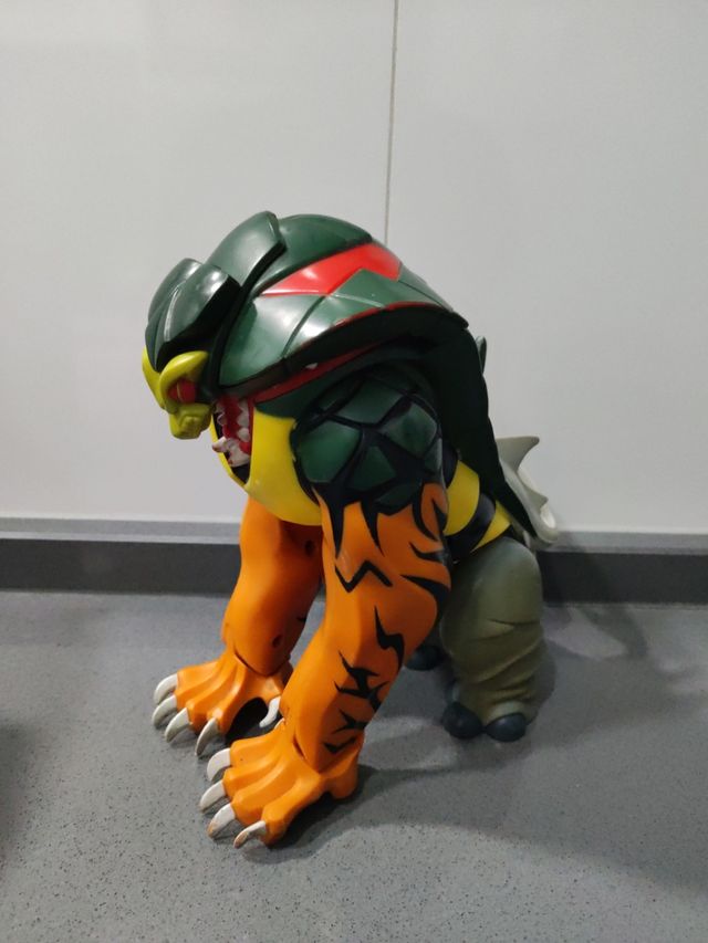 FIGURA "ACTION MAN" TIGRE+COBRA+TIBURÓN+RINOCERONT