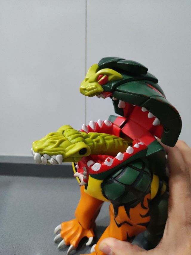 FIGURA "ACTION MAN" TIGRE+COBRA+TIBURÓN+RINOCERONT