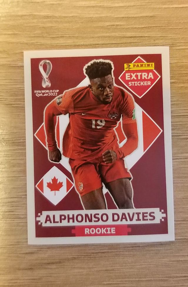 Extra sticker Alphonso Davies.