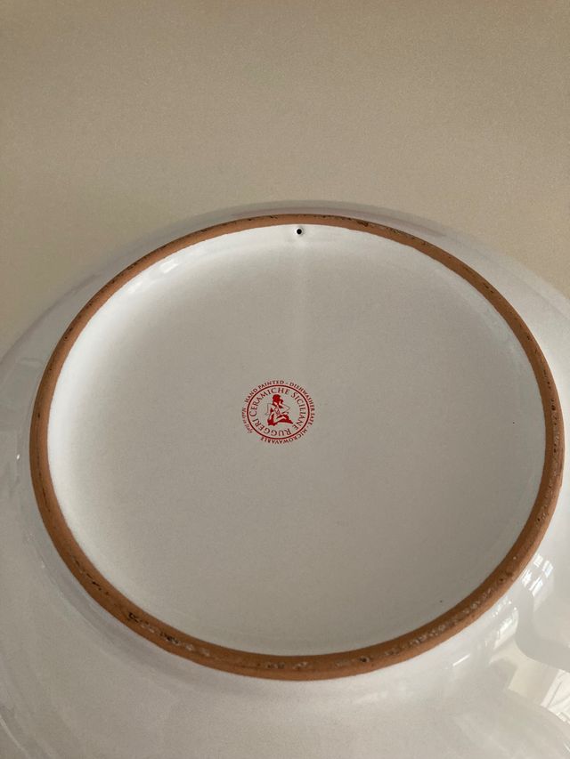 Coppa e piatto decorato a mano , ceramiche