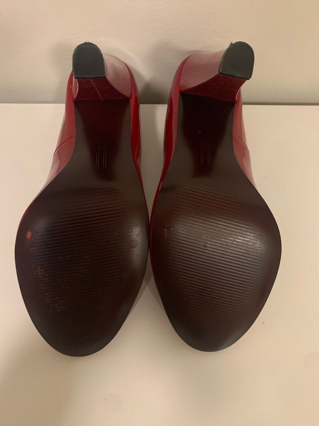 Zapatos charol rojos tacon NUEVOS Tommy Hilfiger