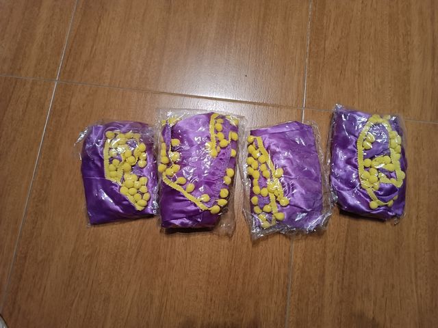 Capa de satén de princesa