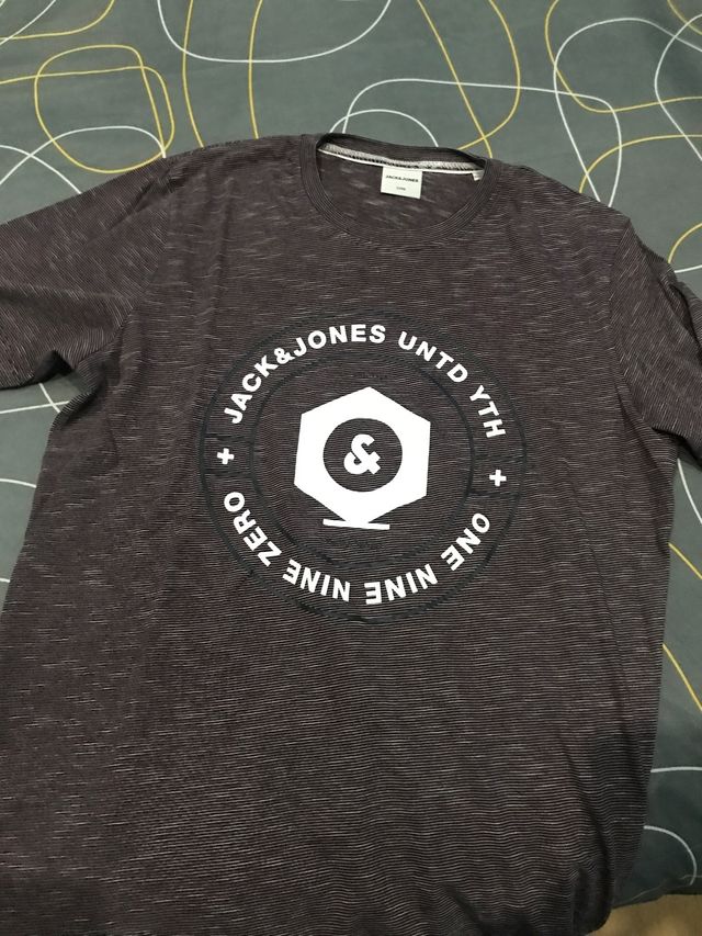 Camiseta Jack & Jones. Talla M