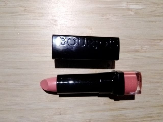 Barra de labios Burgois color rosa claro