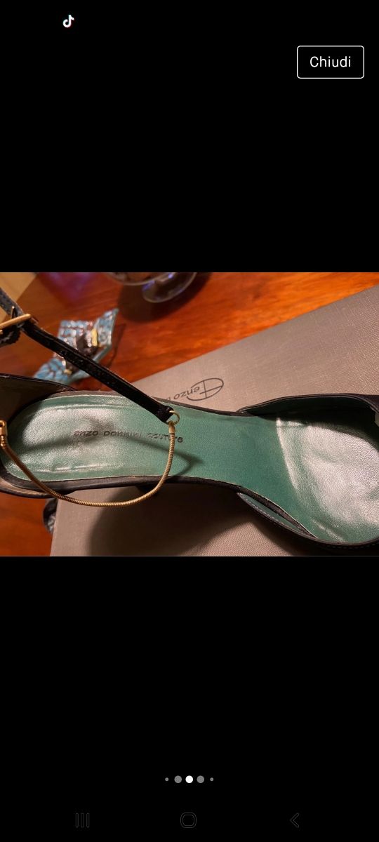 Scarpe eleganti in seta con bracciale alla cavigli