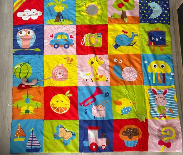 Manta actividades bebé