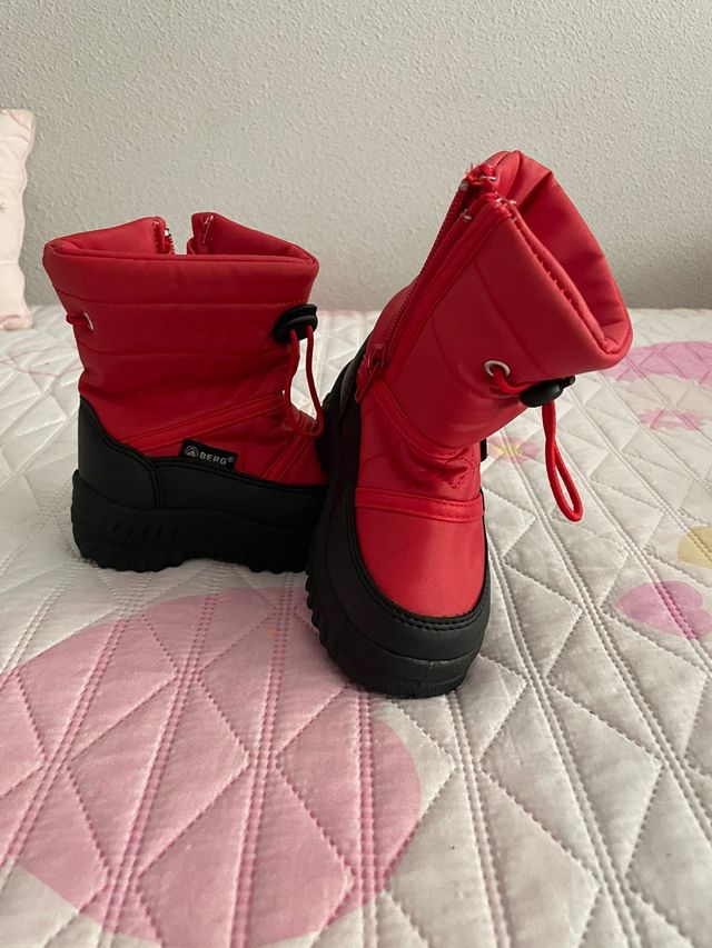 Botas para la nieve y manoplas de nieve