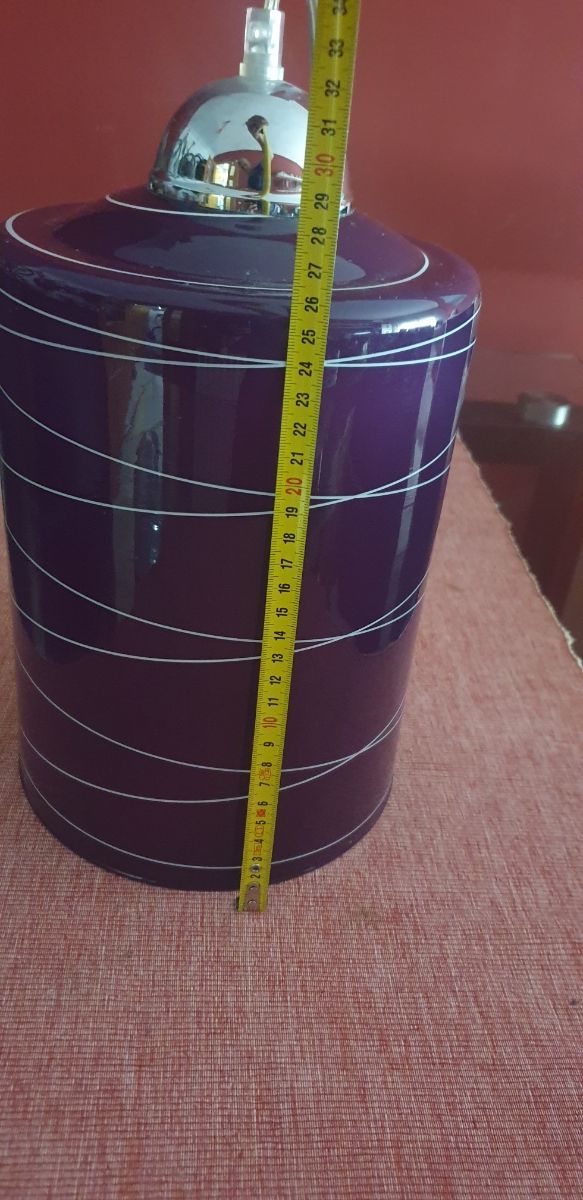 Lámpara de techo violeta