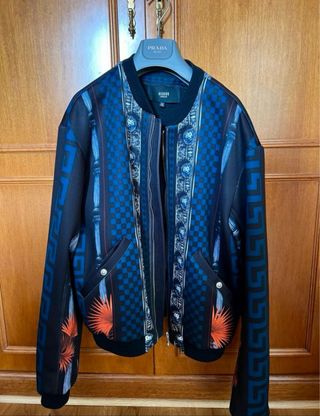Versace 