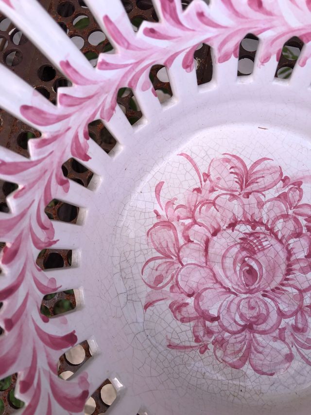 Frutero pintado a mano