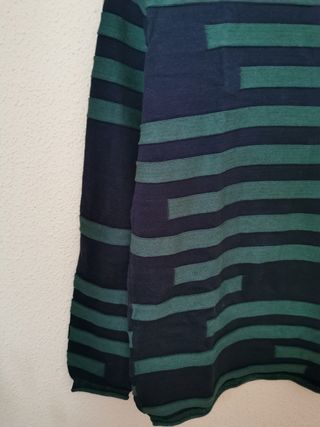 Jersey chico talla M de Desigual.