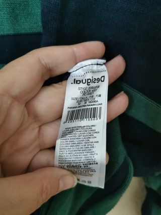 Jersey chico talla M de Desigual.
