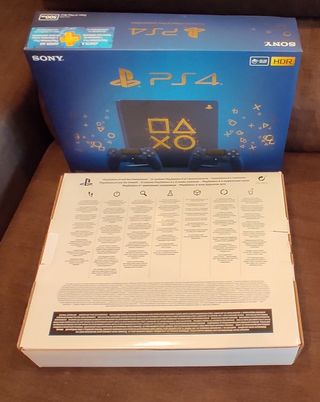 PS4 Slim Days of Play Limited Edition