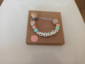 chupeteros  de silicona o de madera