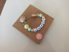 chupeteros  de silicona o de madera