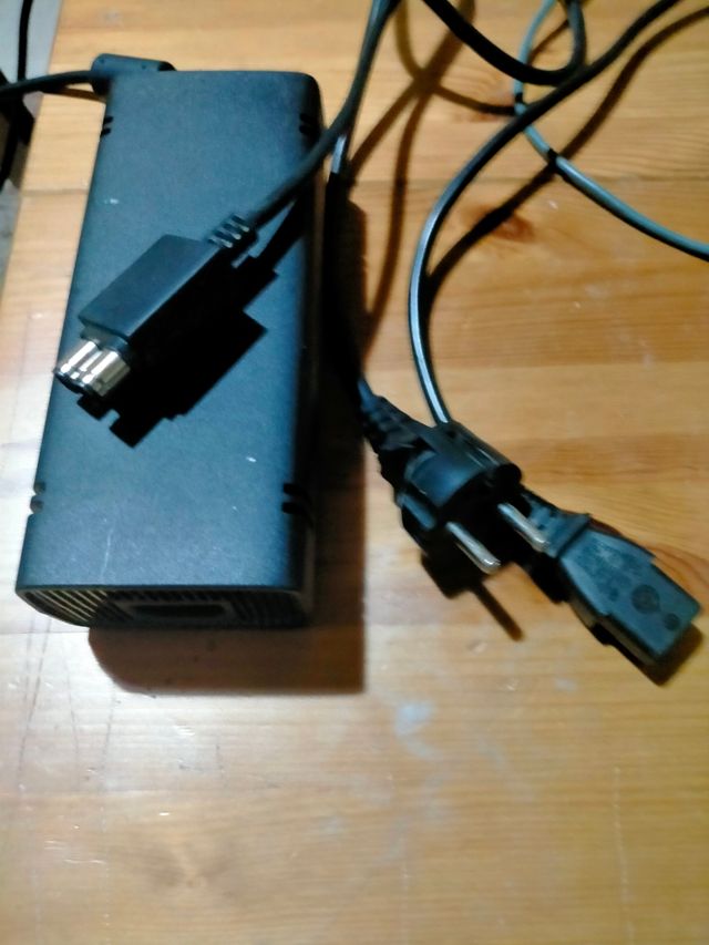 Xbox 360 con sensor kinect y 41 juegos