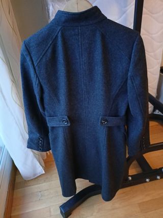 ABRIGO NUEVO DE PAÑO AZUL