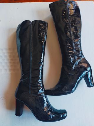 Botas Altas Charol Negras N°  41