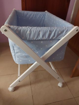 Minicuna estrellas blancas y azules
