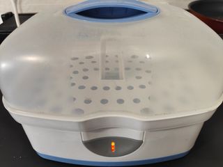 Esterilizador biberones y soporte chicco