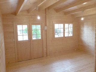 KIT DE CASA DE MADERA CON BAÑO - RAMSI 4,75x4,75m
