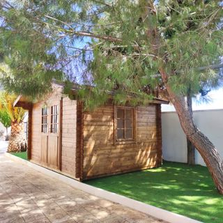 CASA O ESTUDIO DE MADERA PARA JARDÍN 3.55x2.74M