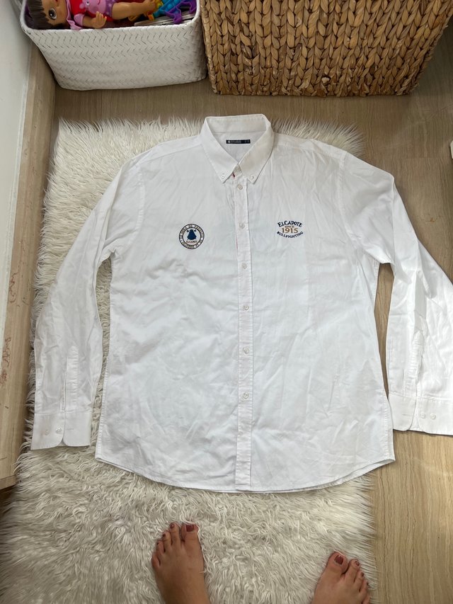 Camisa blanca el capote