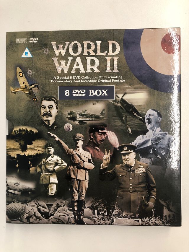 World War II 8-Disc Set [DVD]