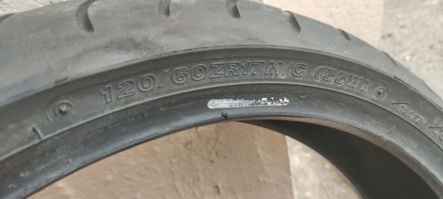Neumático Bridgestone 120/60/17