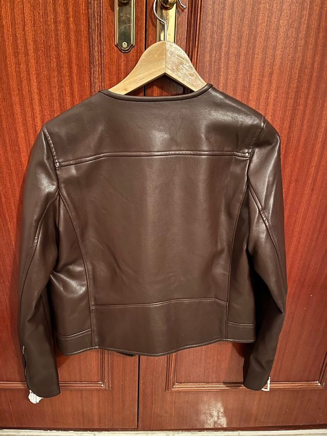 Cazadora marrón Mango - ¡A estrenar!