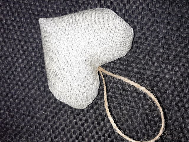 decorazioni shabby 3 cuori tessuto argento