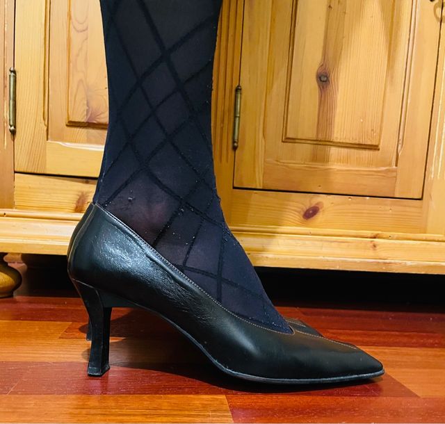 Zapatos negros de Farrutx con tacón 