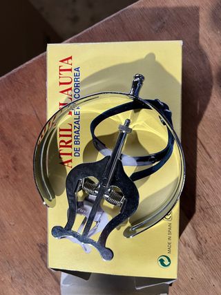 Atril flauta brazalete 