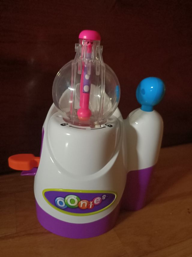 Juguetes: maquina oonies