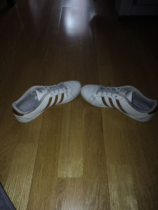 Adidas blancas