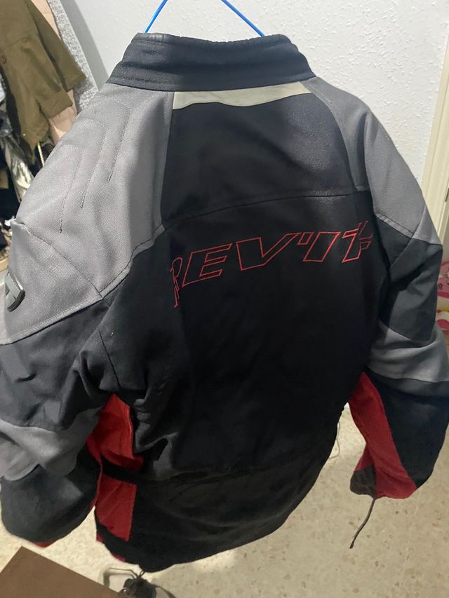 Chaqueta y pantalón revit