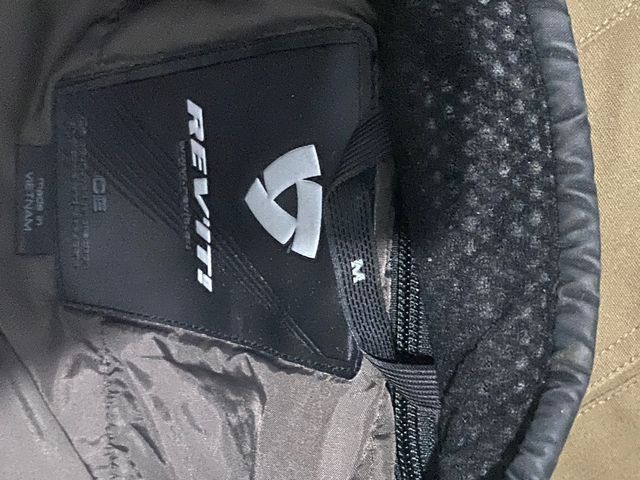 Chaqueta y pantalón revit