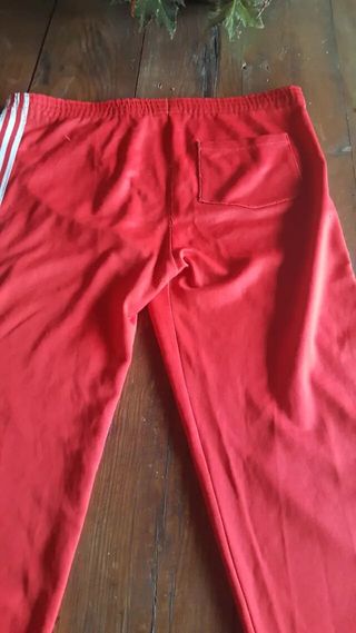 Pantalones de chandal retro de los años 70.
