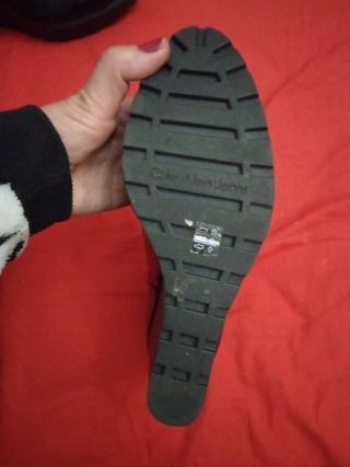 botines piel en  charol 