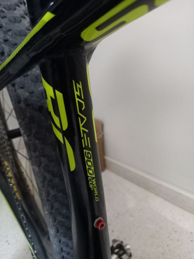 Bici scott scale RC World cup